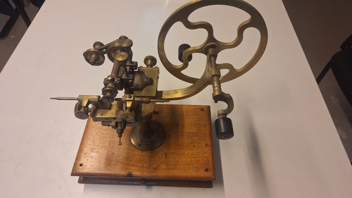 Alte räderwälzmaschine - alte,