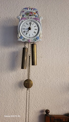 Kleine alte schwarzwalduhr mit - kleine,