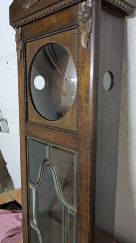 Uhrenkasten für